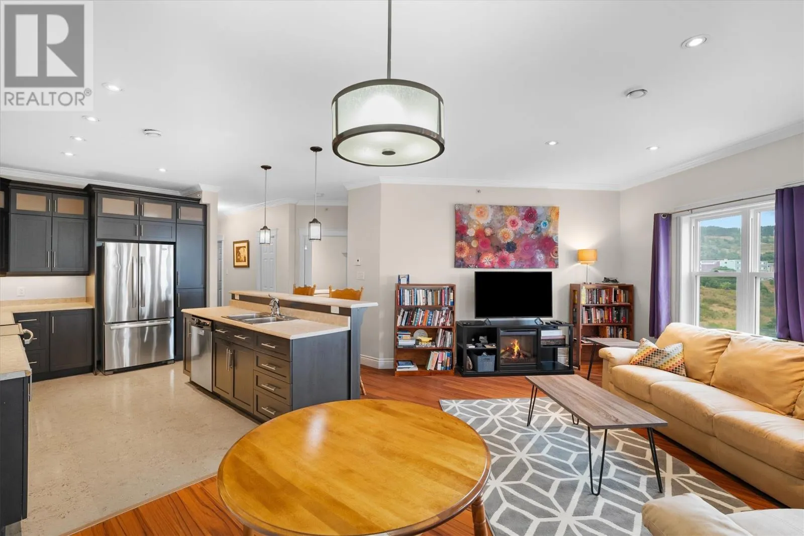 1 ROOSEVELT Avenue Unit#302, #302