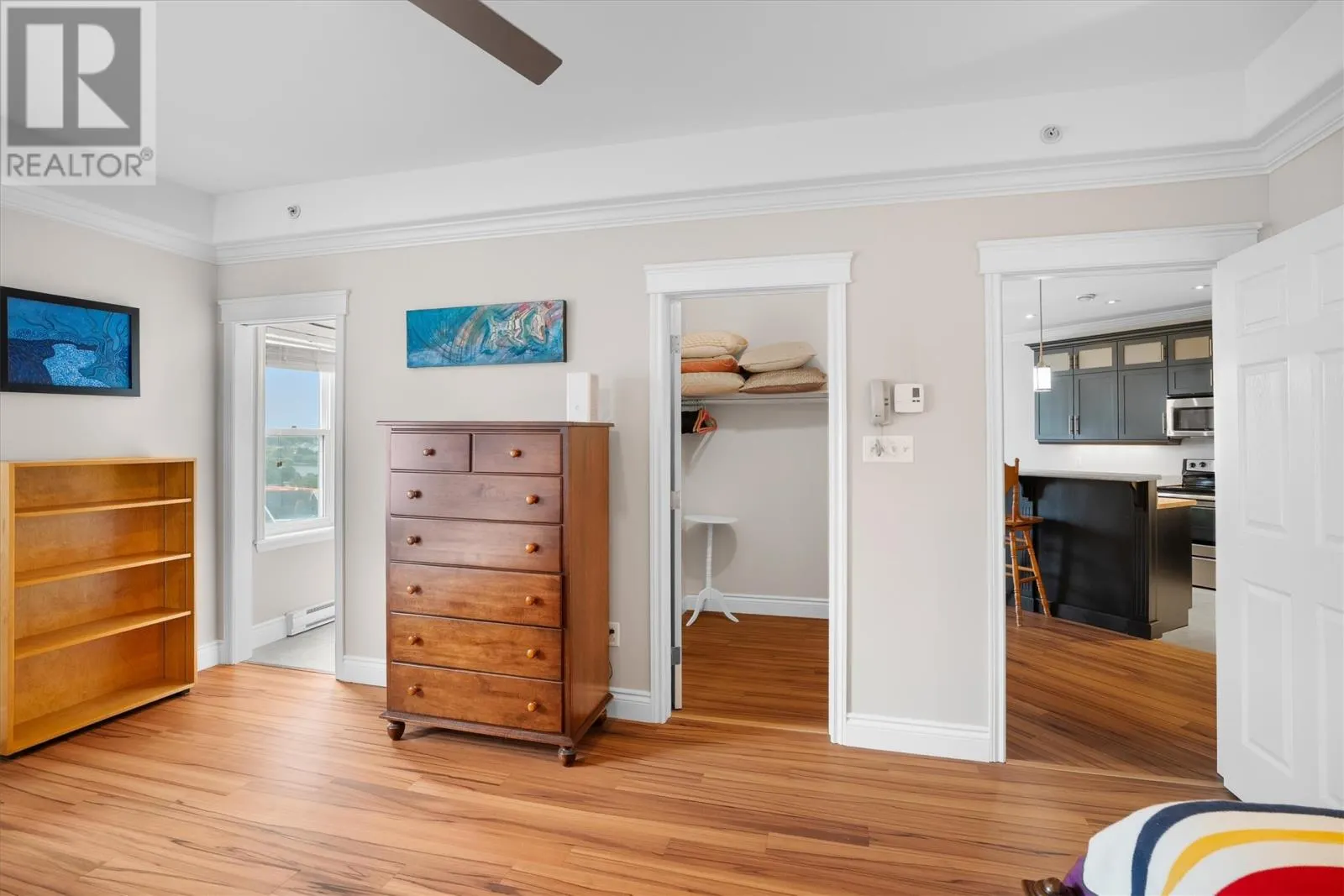 1 ROOSEVELT Avenue Unit#302, #302