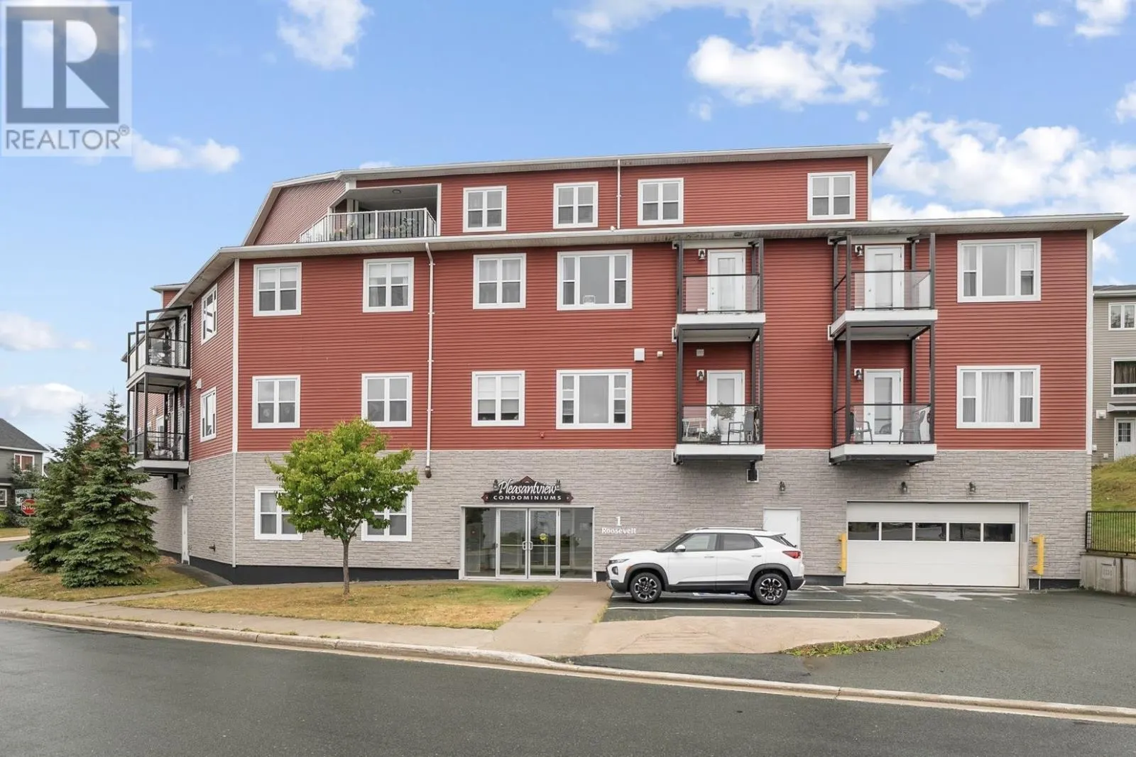1 ROOSEVELT Avenue Unit#302, #302