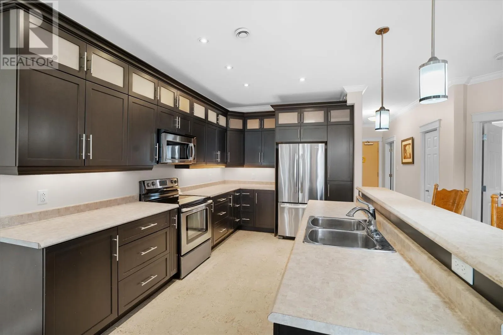 1 ROOSEVELT Avenue Unit#302, #302