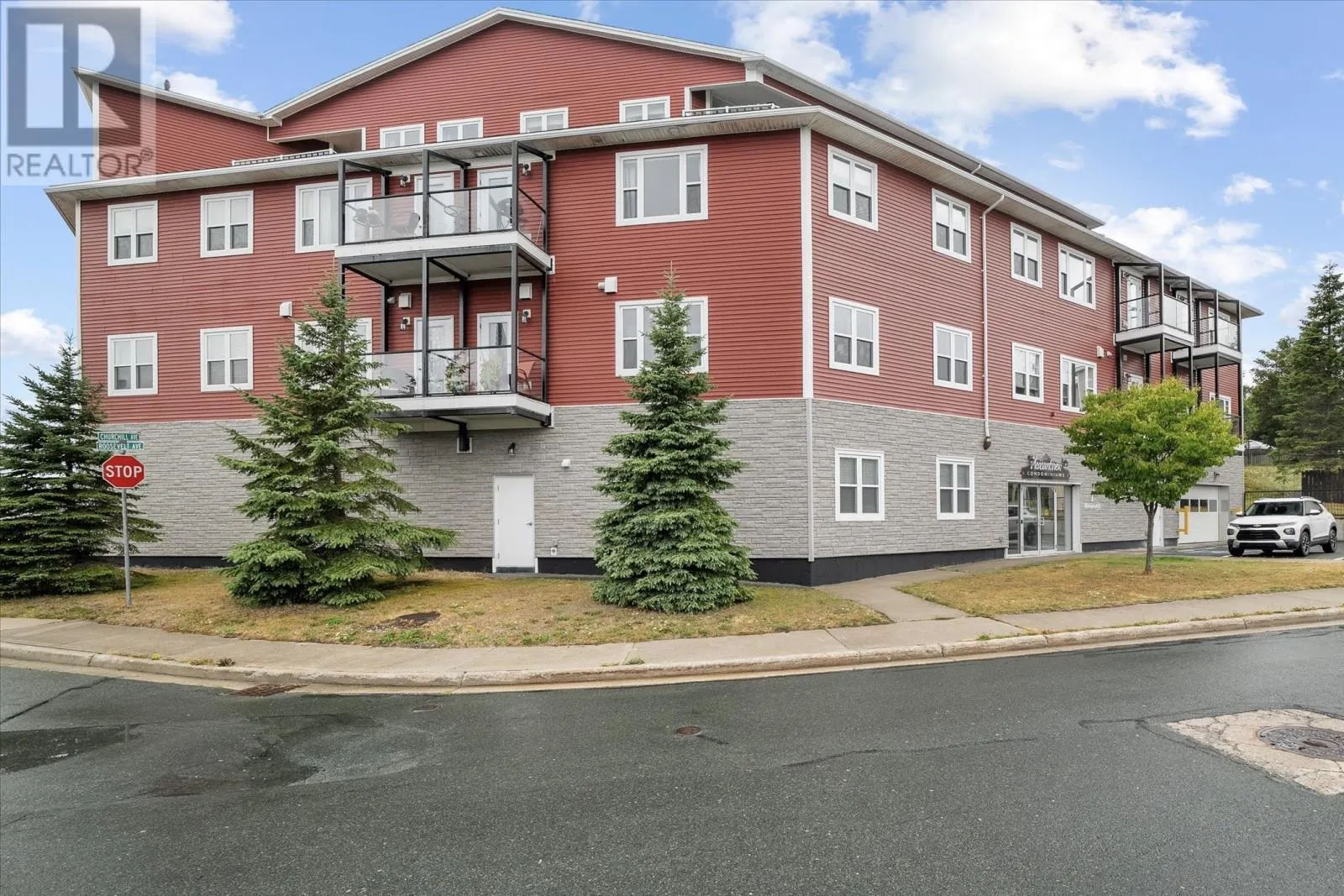 1 ROOSEVELT Avenue Unit#302, #302