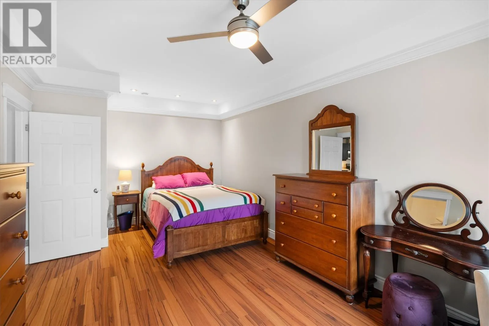 1 ROOSEVELT Avenue Unit#302, #302
