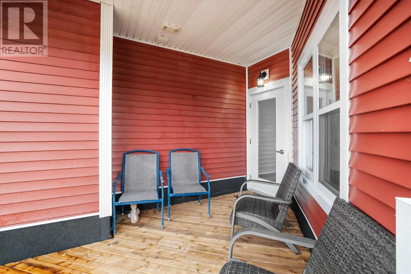 1 ROOSEVELT Avenue Unit#302, #302