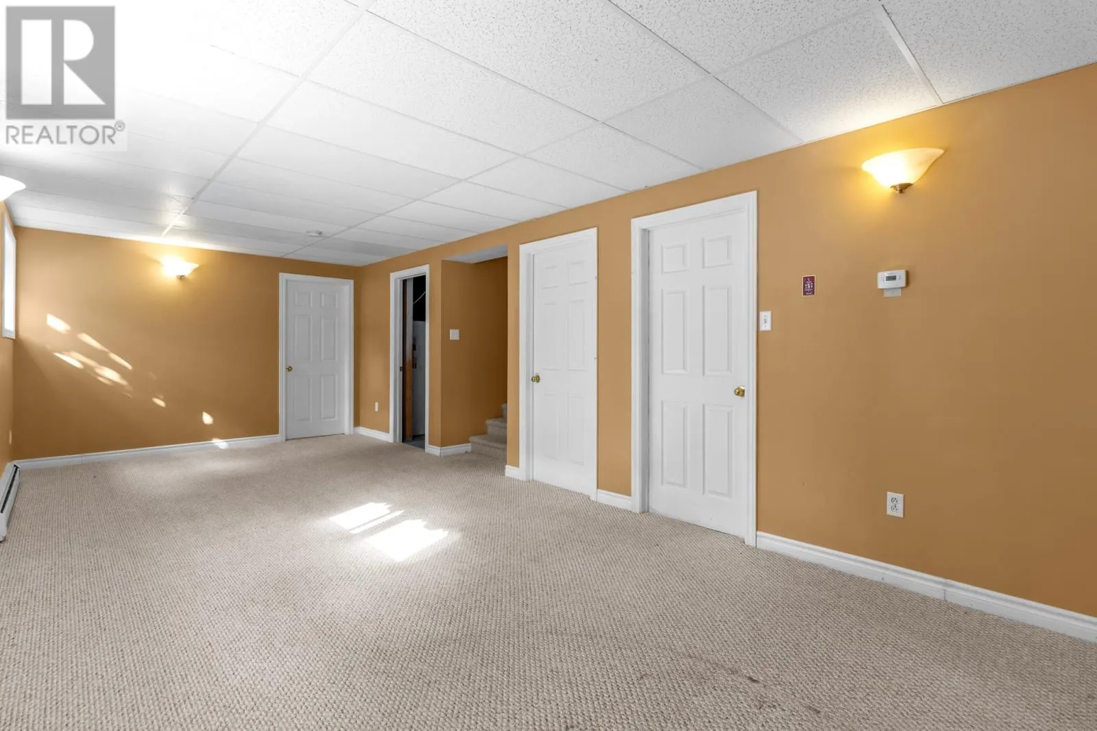 8 Hussey Place