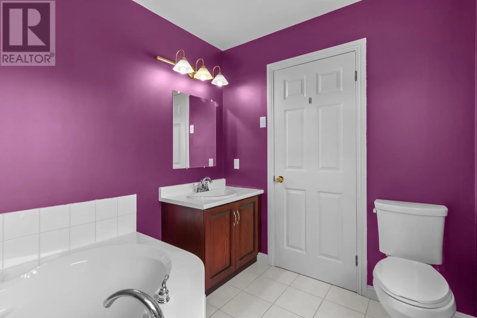 8 Hussey Place