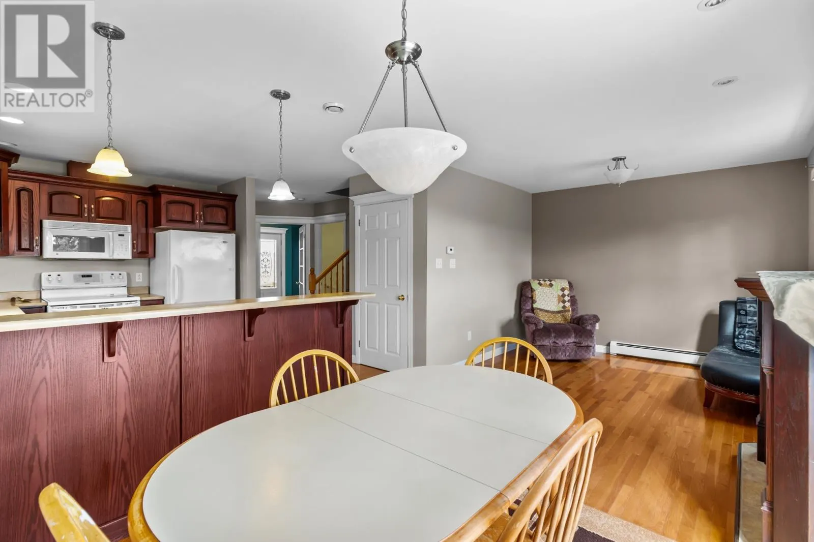 8 Hussey Place