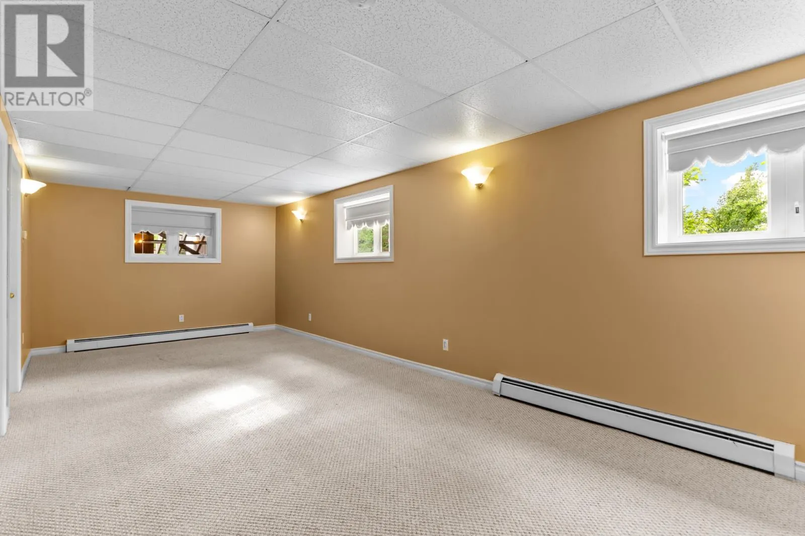8 Hussey Place