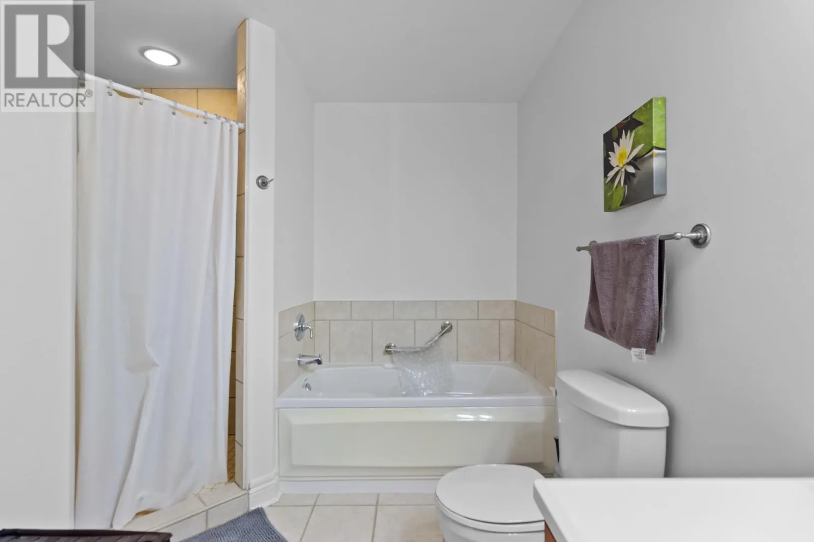 25 Bonaventure Avenue Unit#208, #208