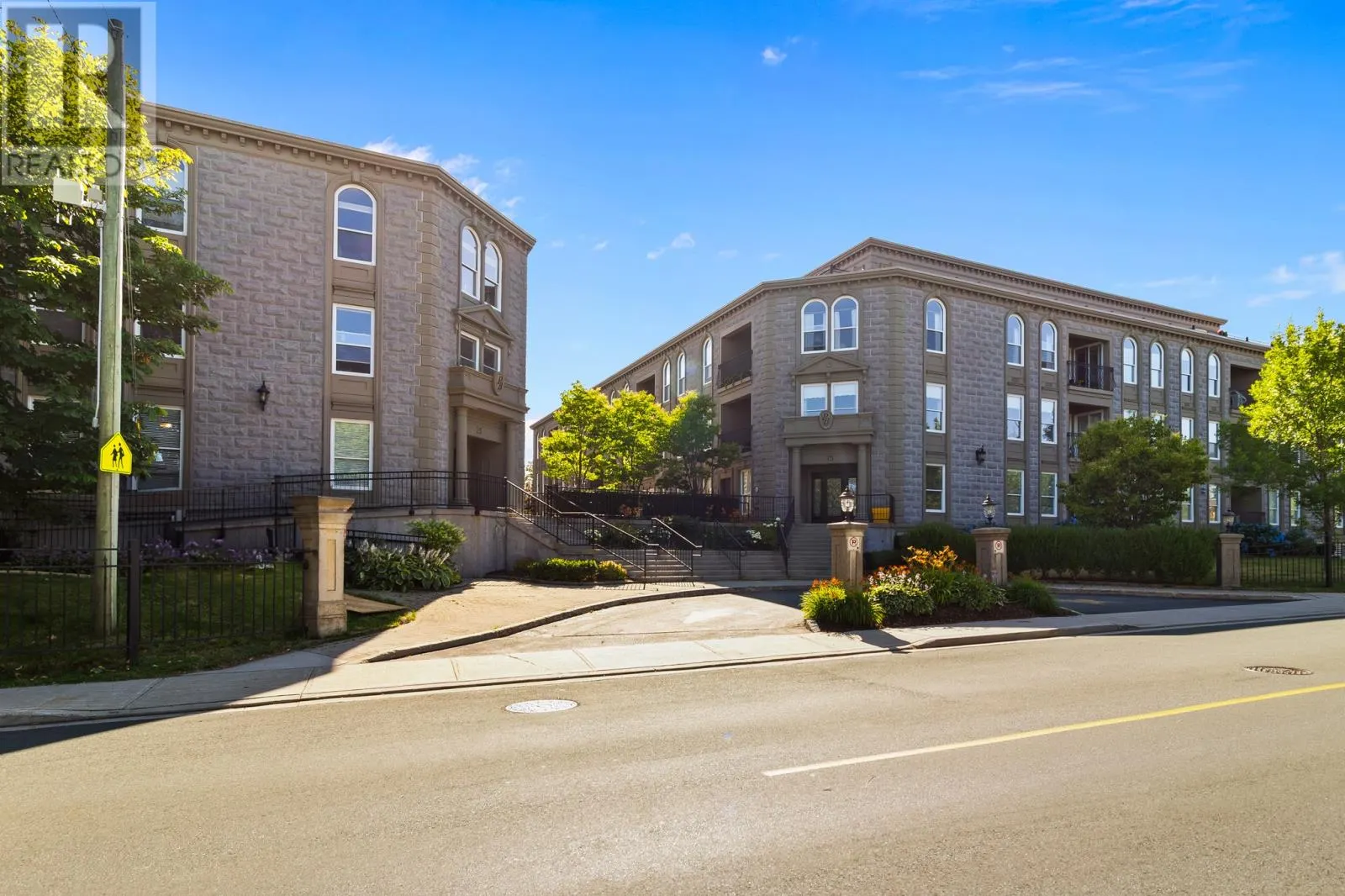 25 Bonaventure Avenue Unit#208, #208