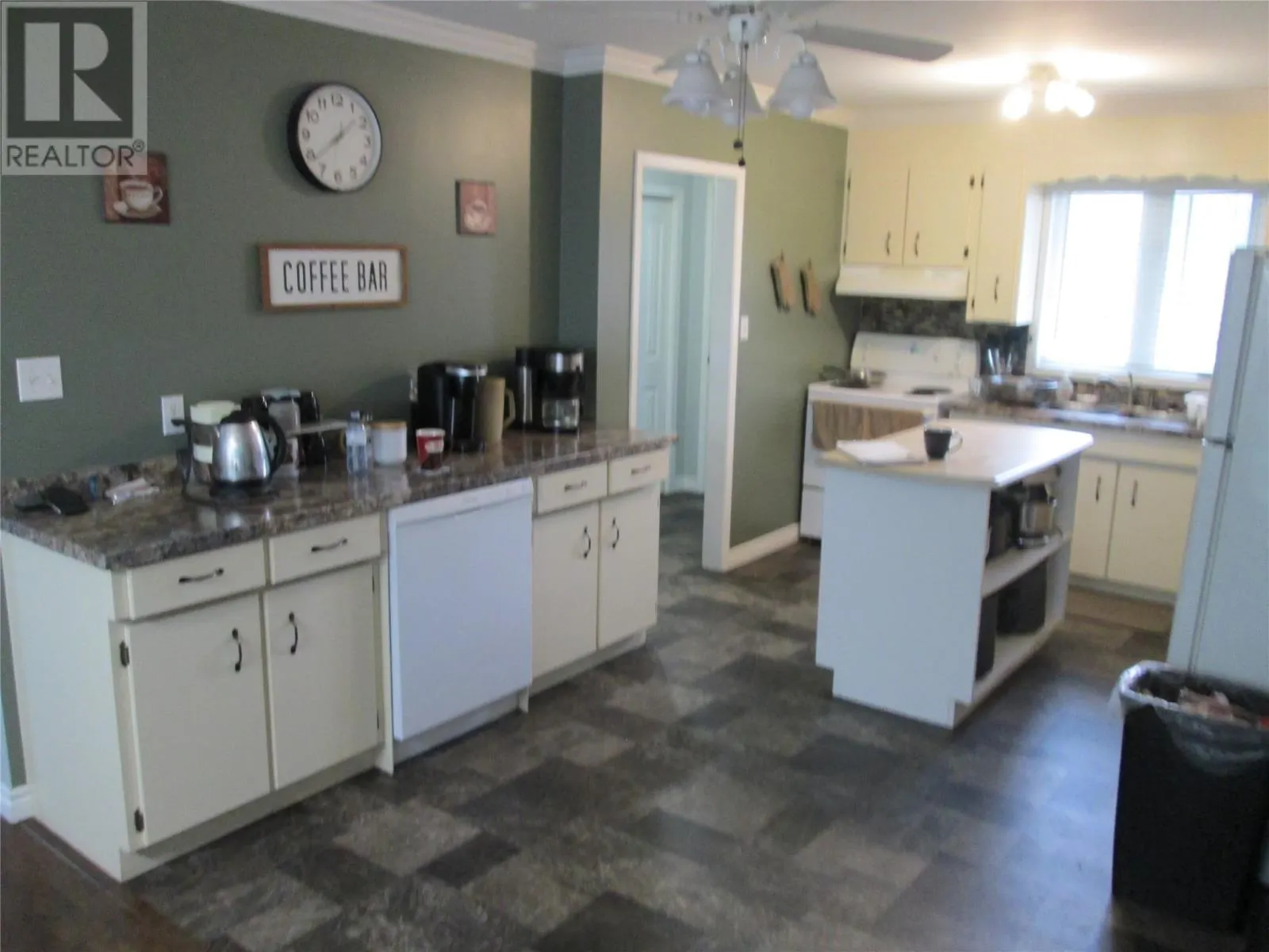 4 Bruce Place
