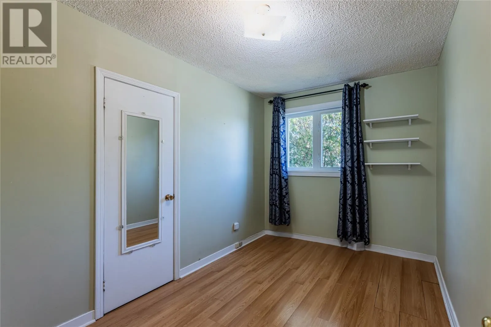 5 Keough Crescent