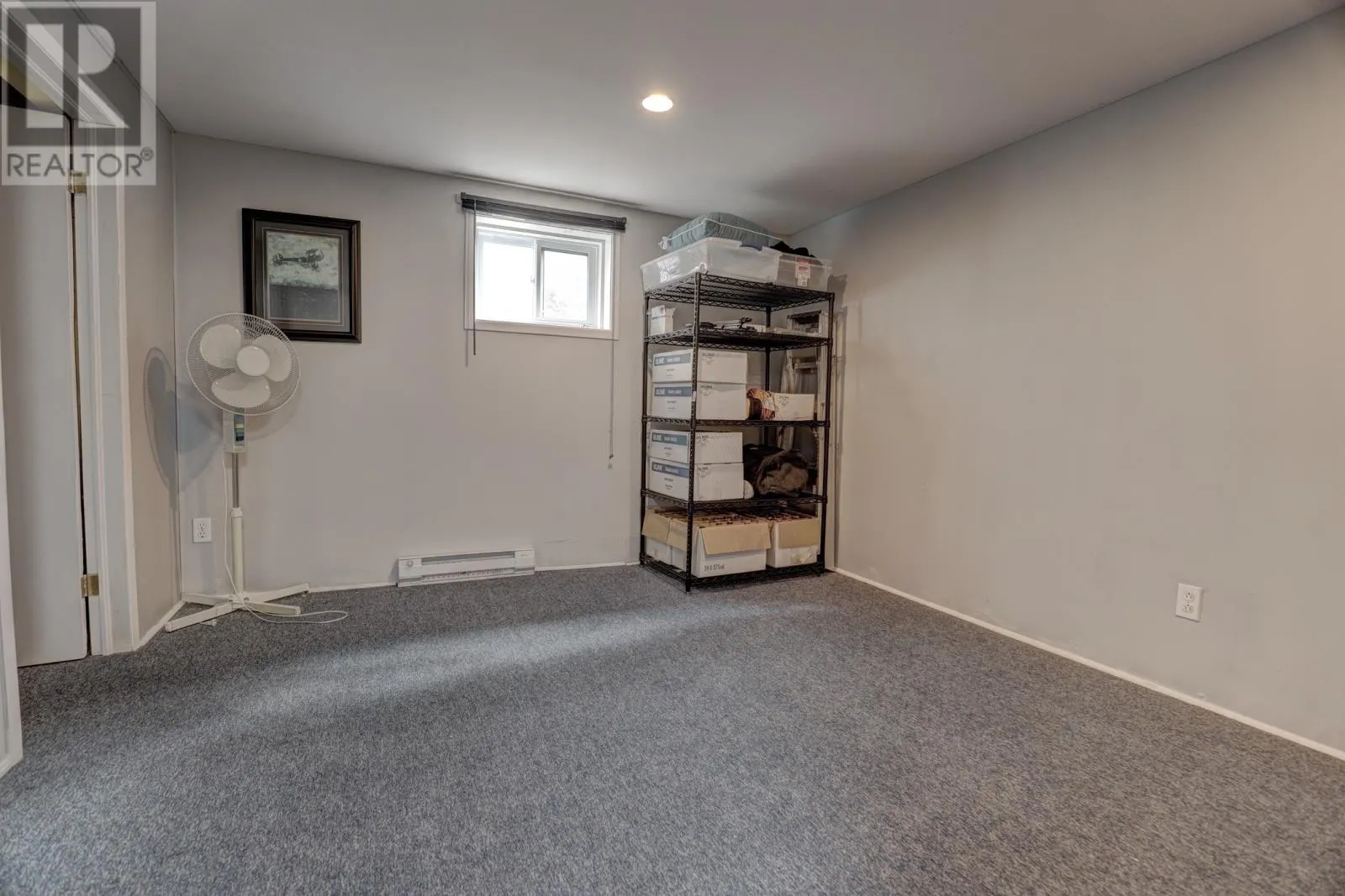 64 Della Drive
