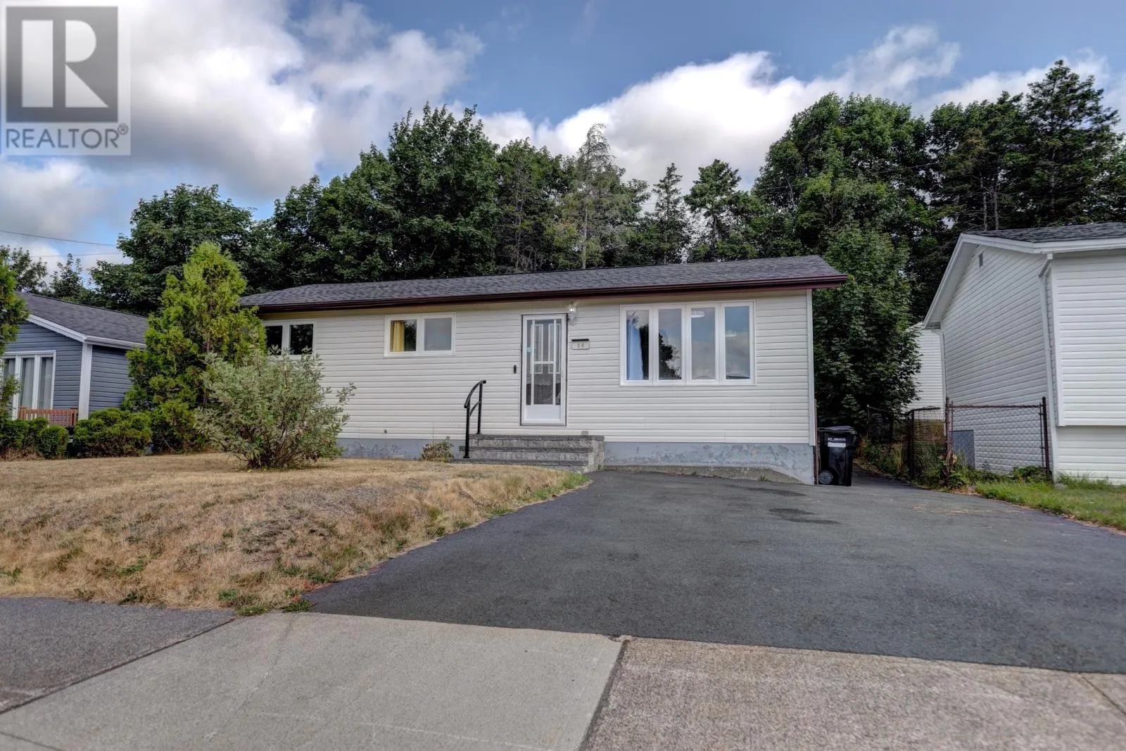 64 Della Drive