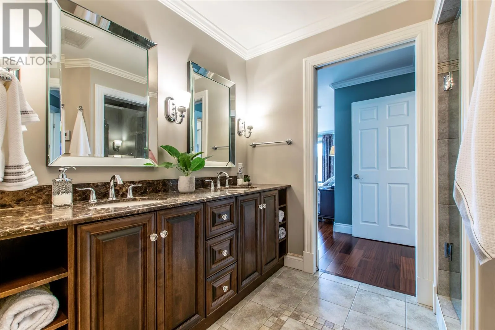 47 Duckworth Street Unit#208, #208