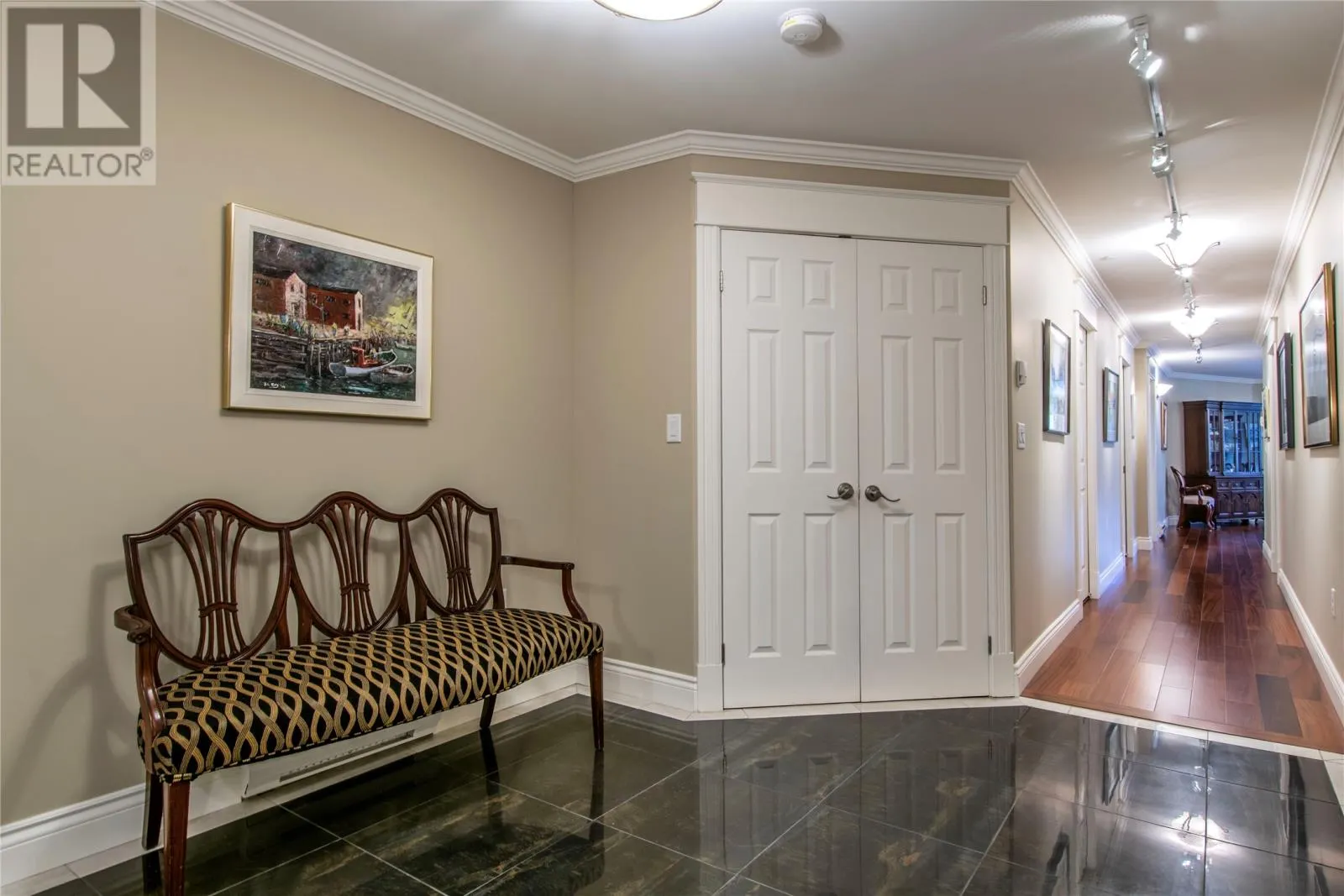 47 Duckworth Street Unit#208, #208