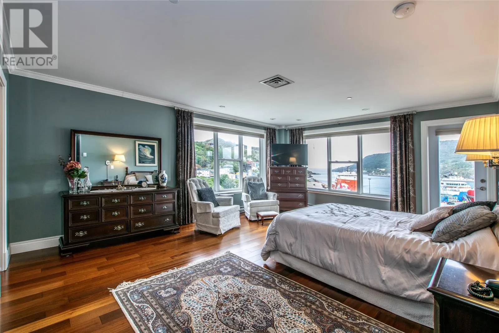47 Duckworth Street Unit#208, #208