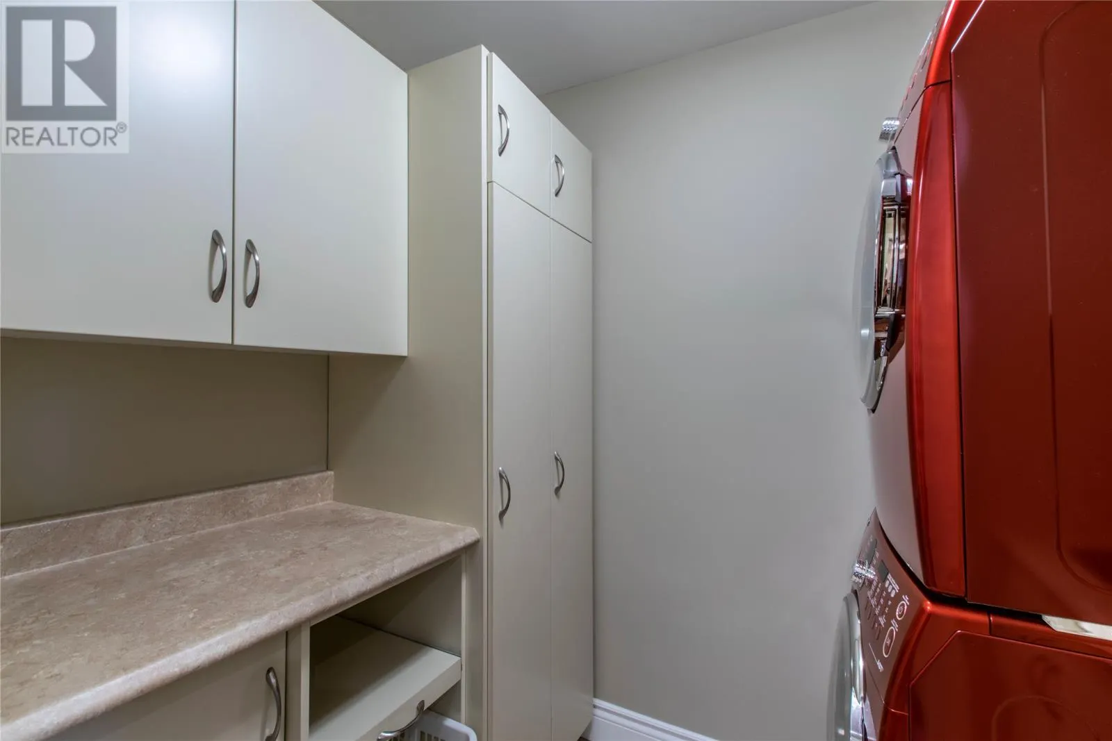 47 Duckworth Street Unit#208, #208