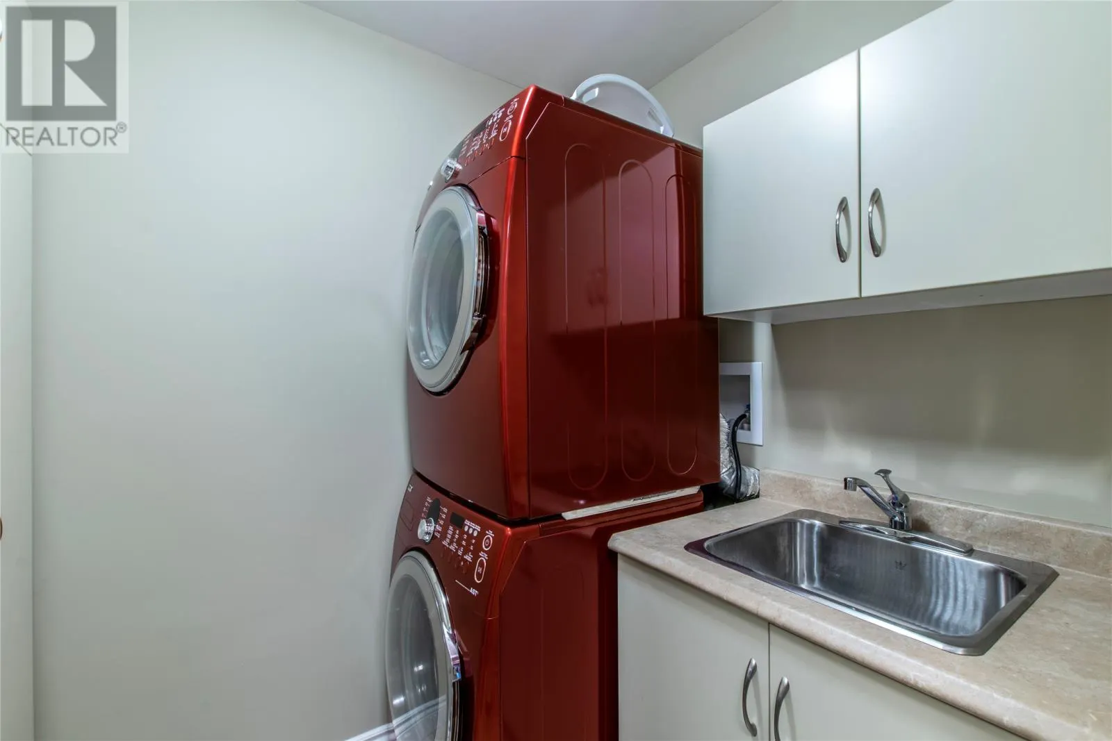 47 Duckworth Street Unit#208, #208