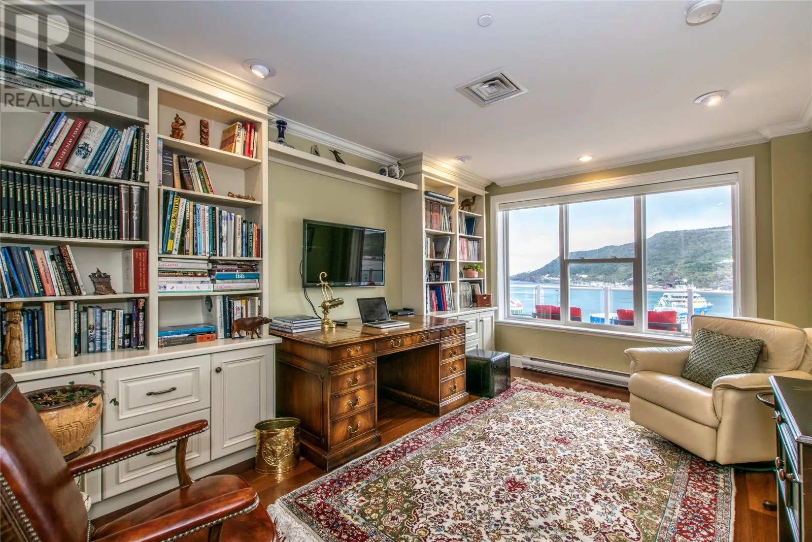 47 Duckworth Street Unit#208, #208