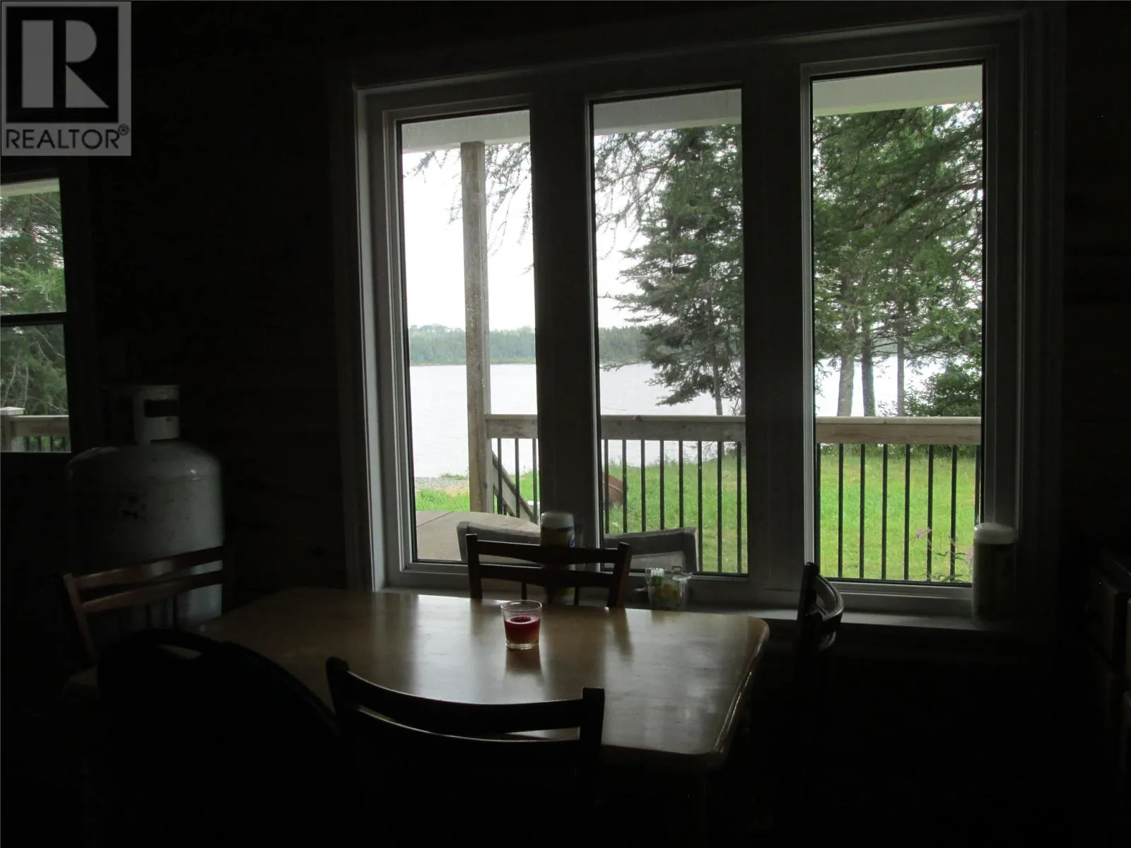 118928 Hyne's Lake