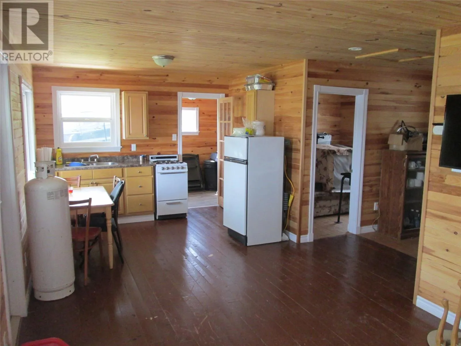118928 Hyne's Lake