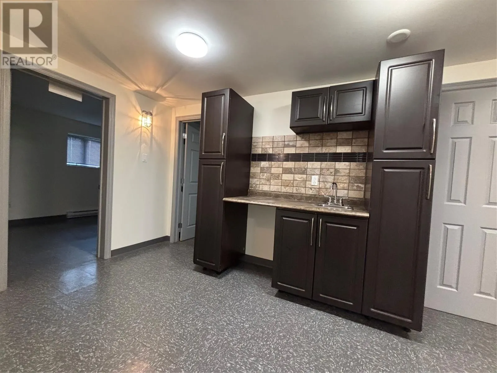 1527 Topsail Road