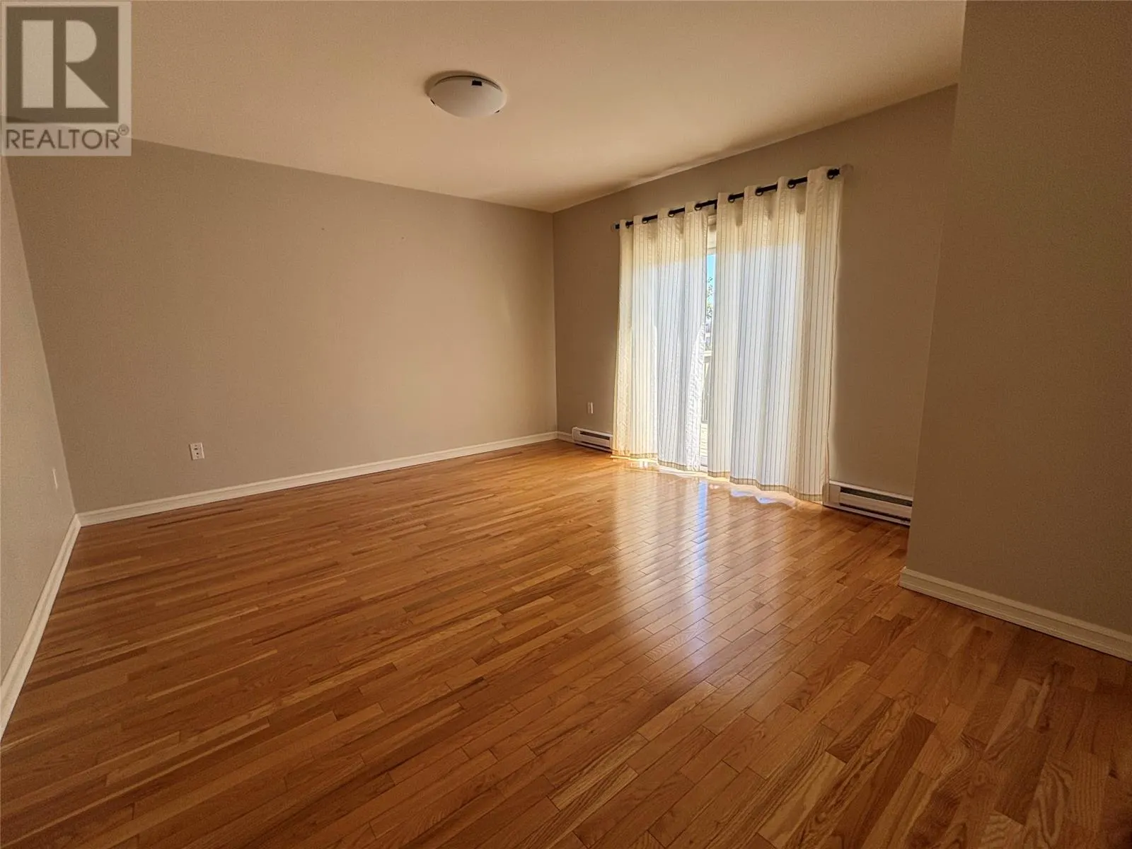 1527 Topsail Road