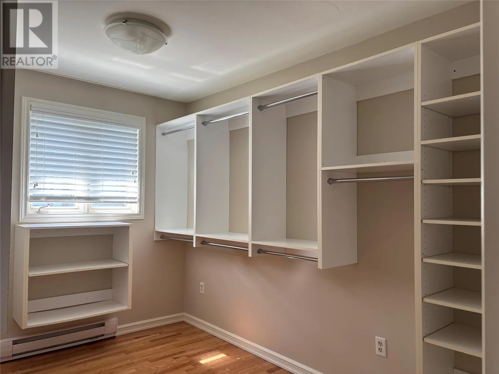 1527 Topsail Road