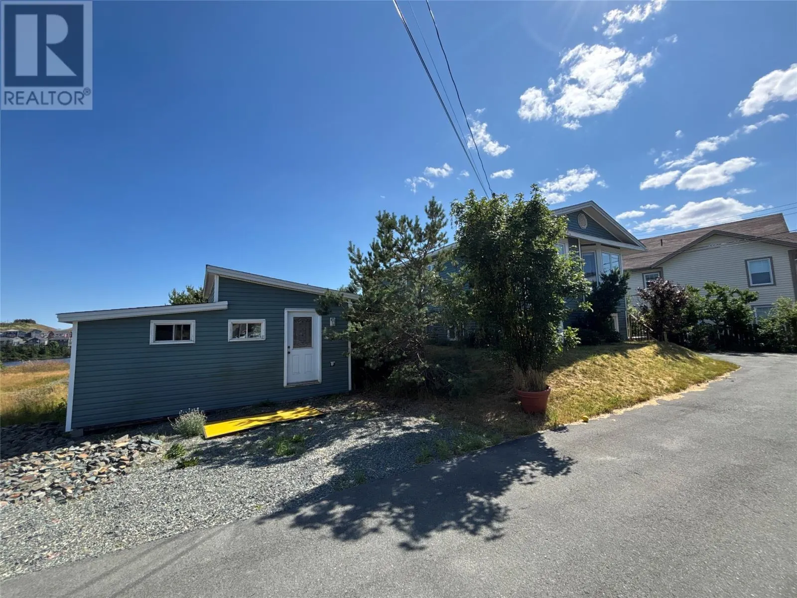 1527 Topsail Road