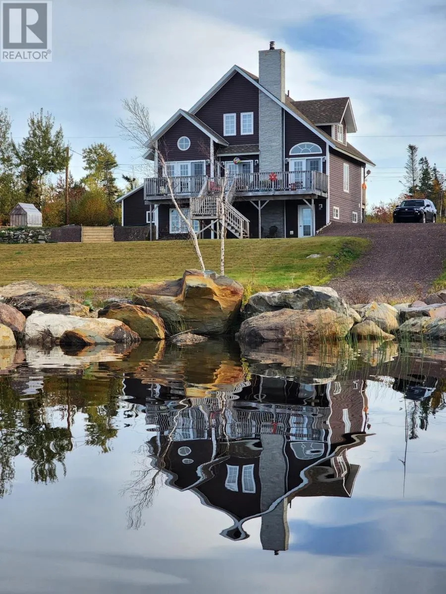 4 Riverbank Road