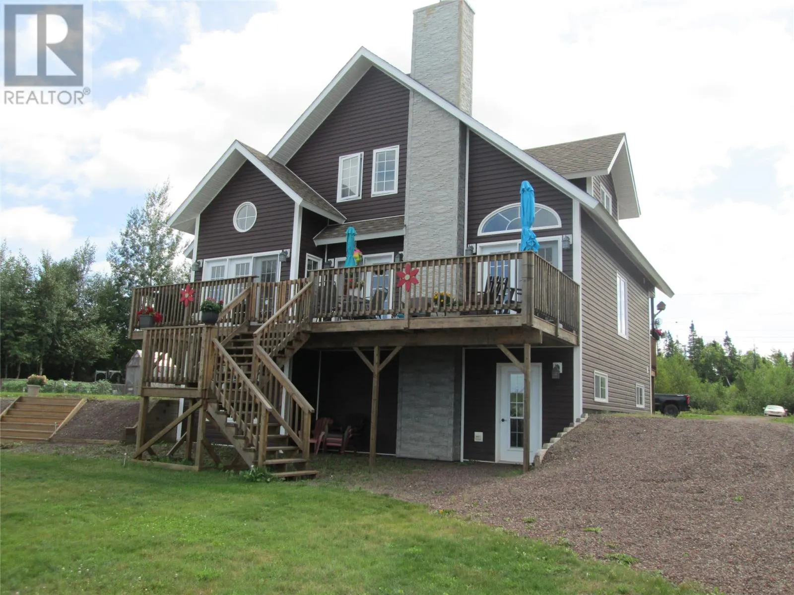 4 Riverbank Road