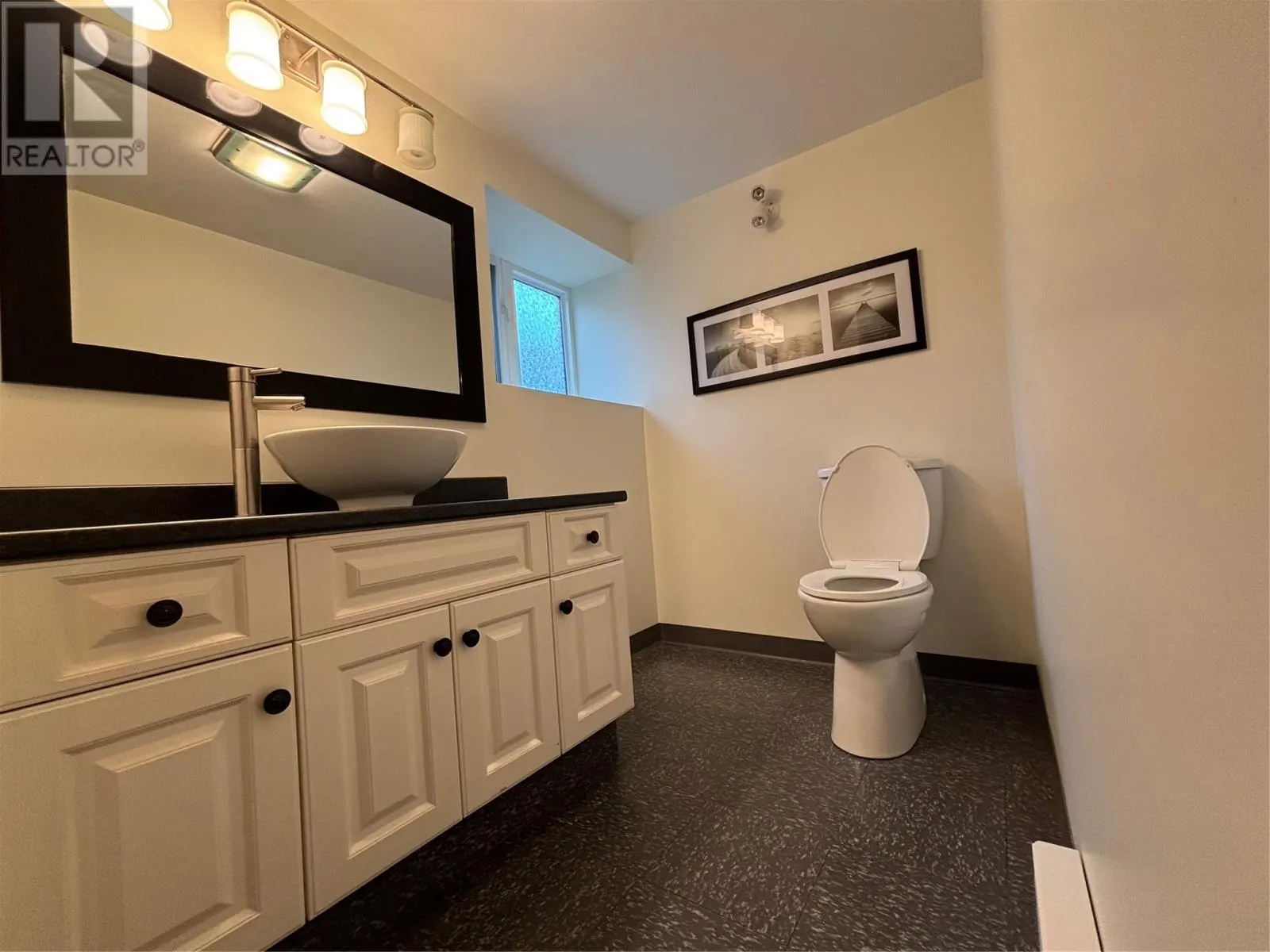 1527 Topsail Road