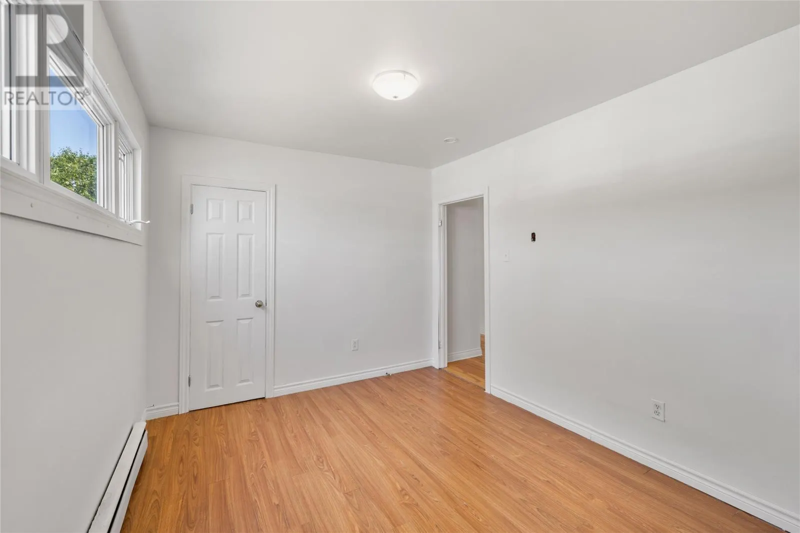 14 Riverview Avenue