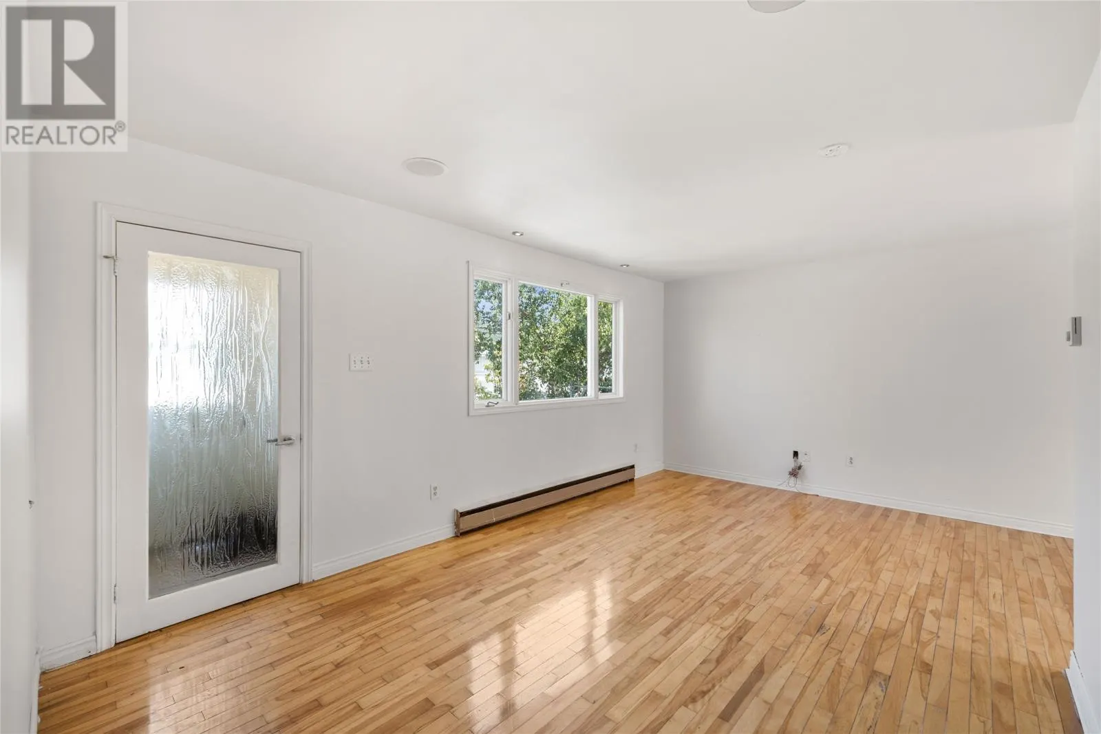 14 Riverview Avenue