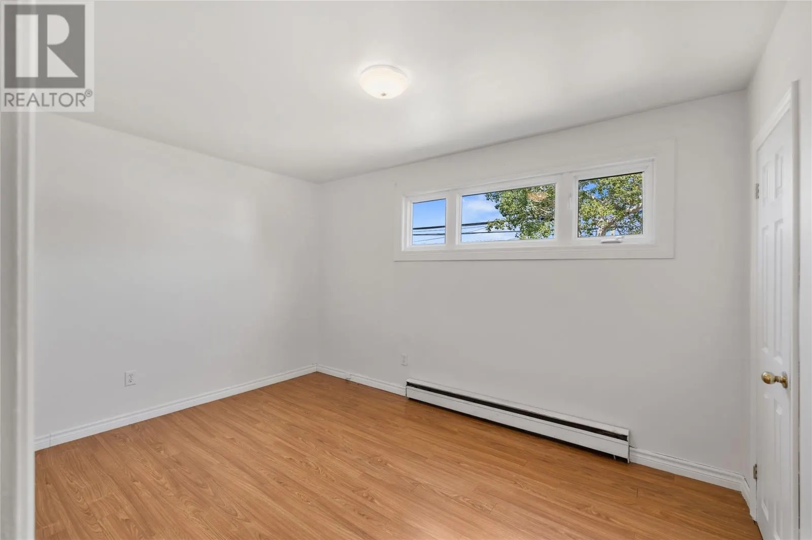 14 Riverview Avenue