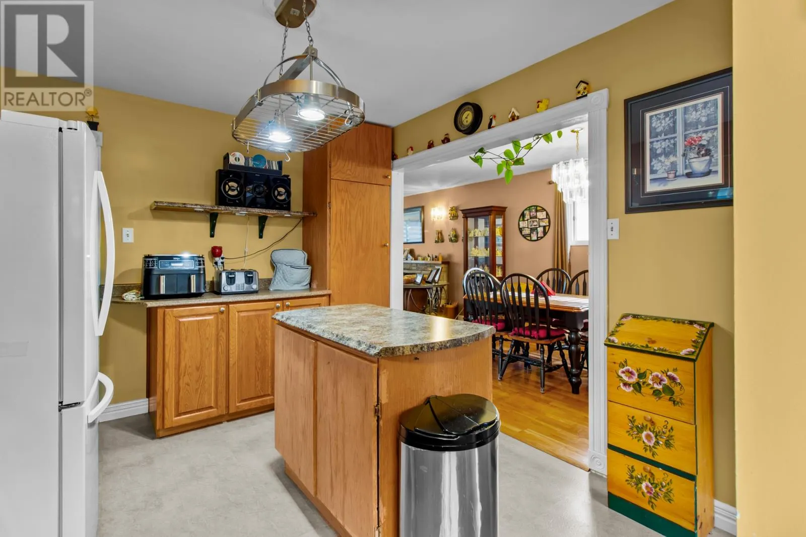 8 Moores Drive