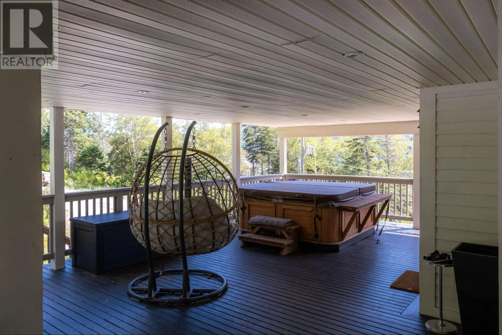 36 Lakeview Drive