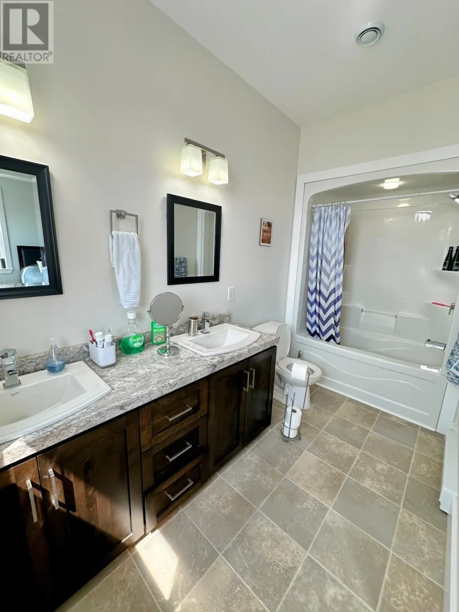 494 Smith Sound Road