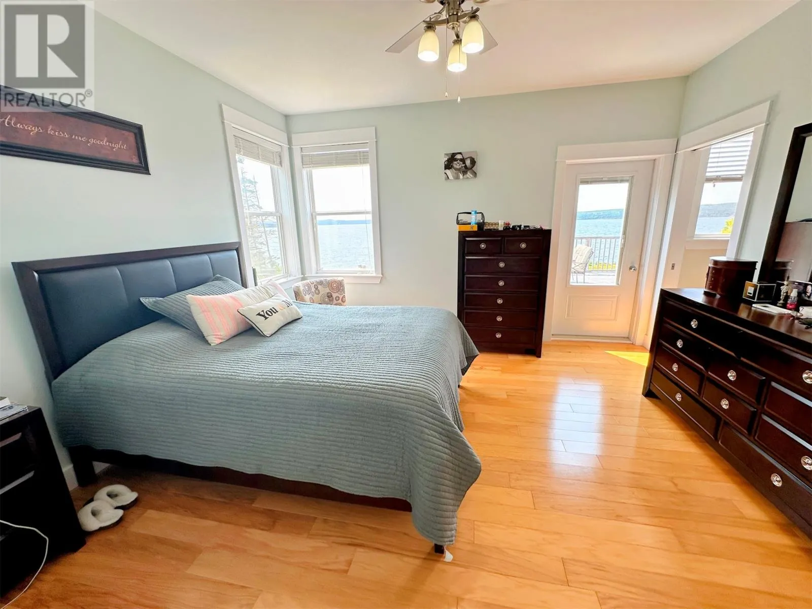 494 Smith Sound Road