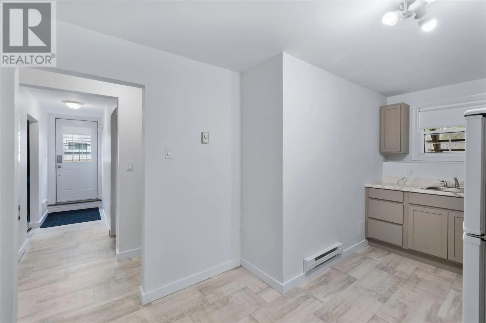33 Cherrington Street