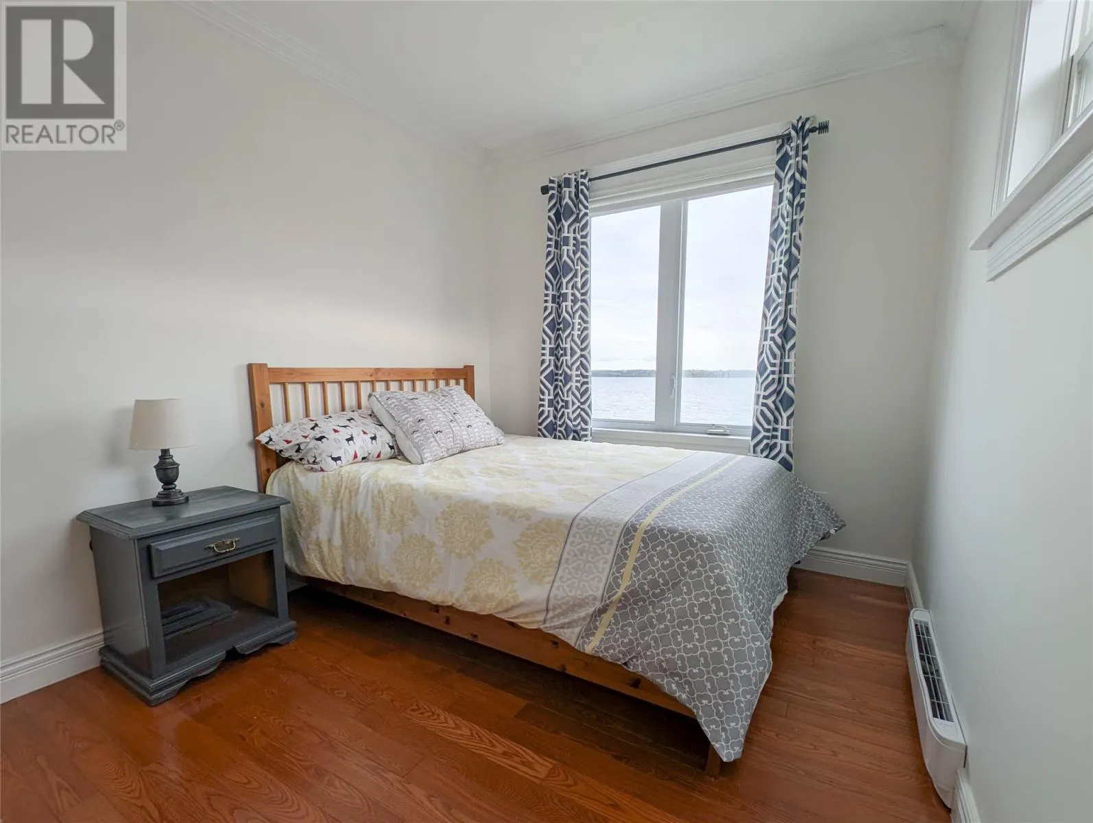 6 Bishops Cove Road