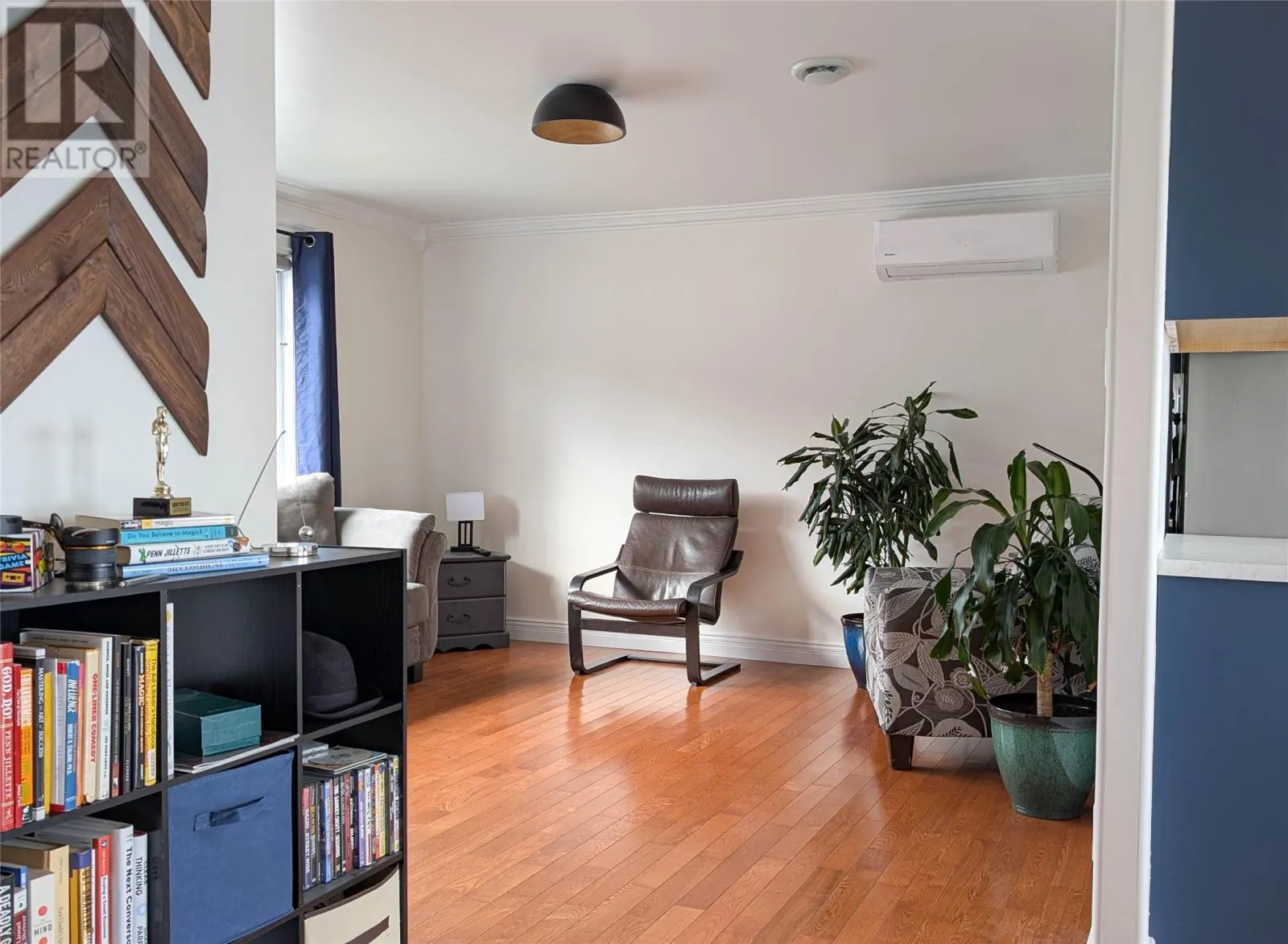 6 Bishops Cove Road