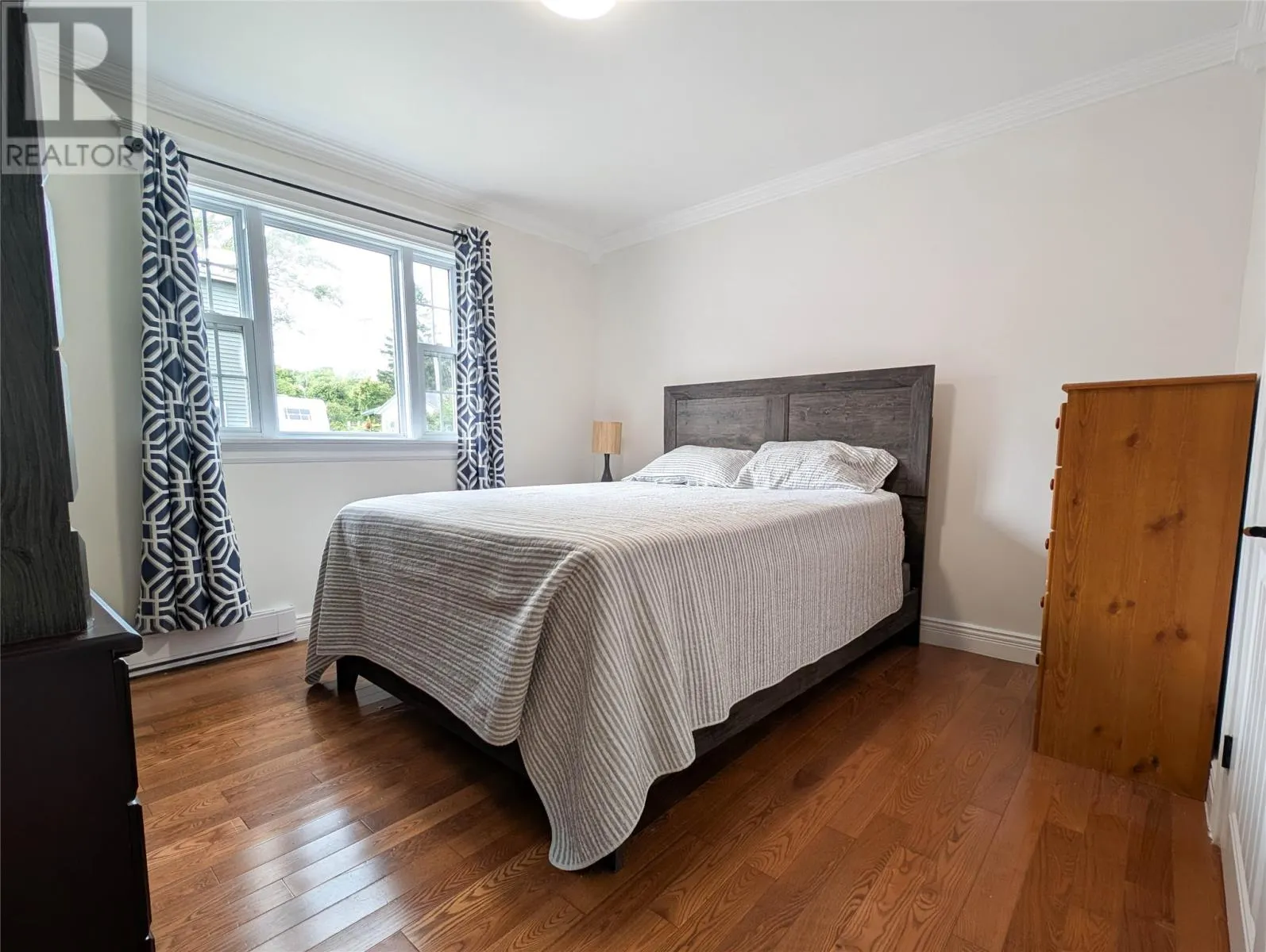 6 Bishops Cove Road