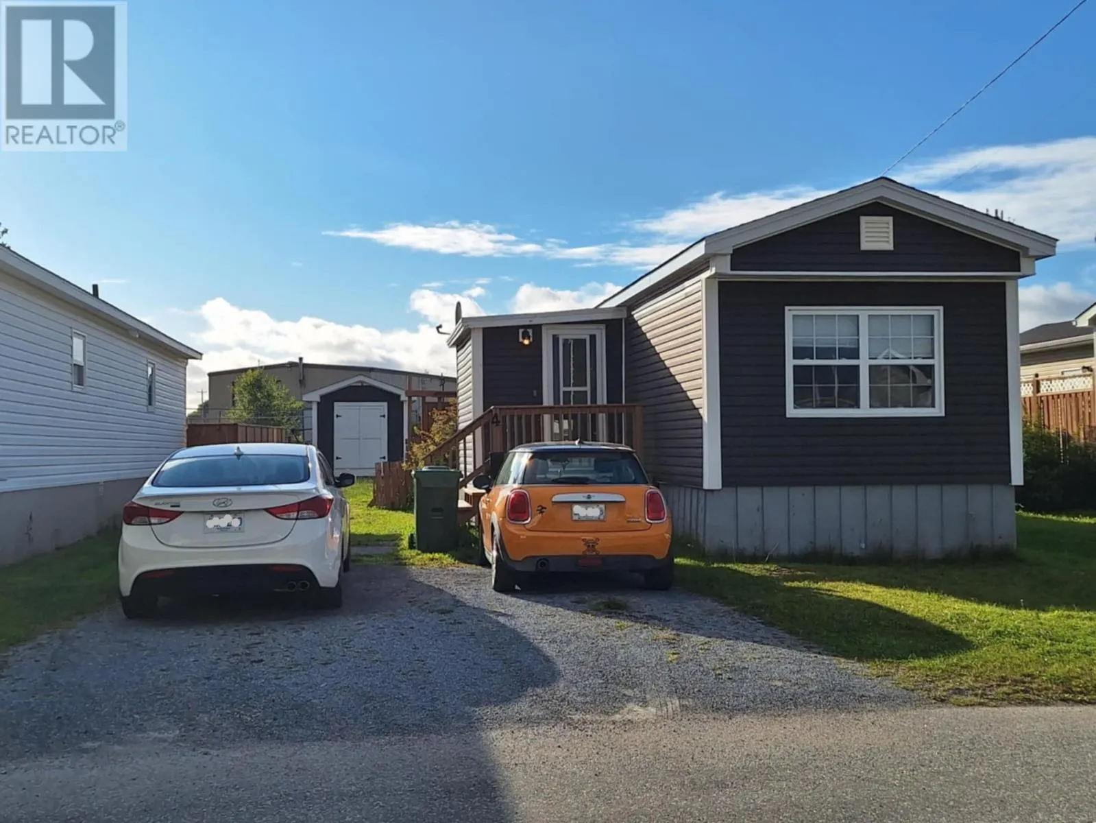 4 Holland Crescent