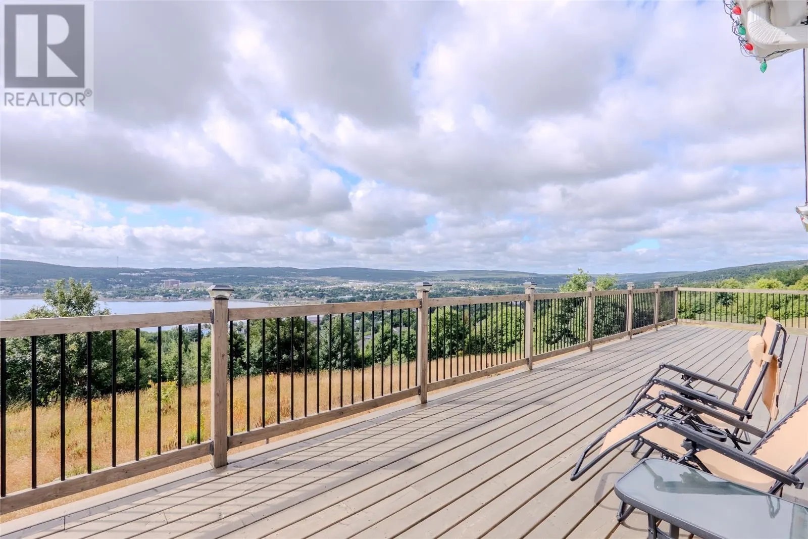 25 Bemister's Hill