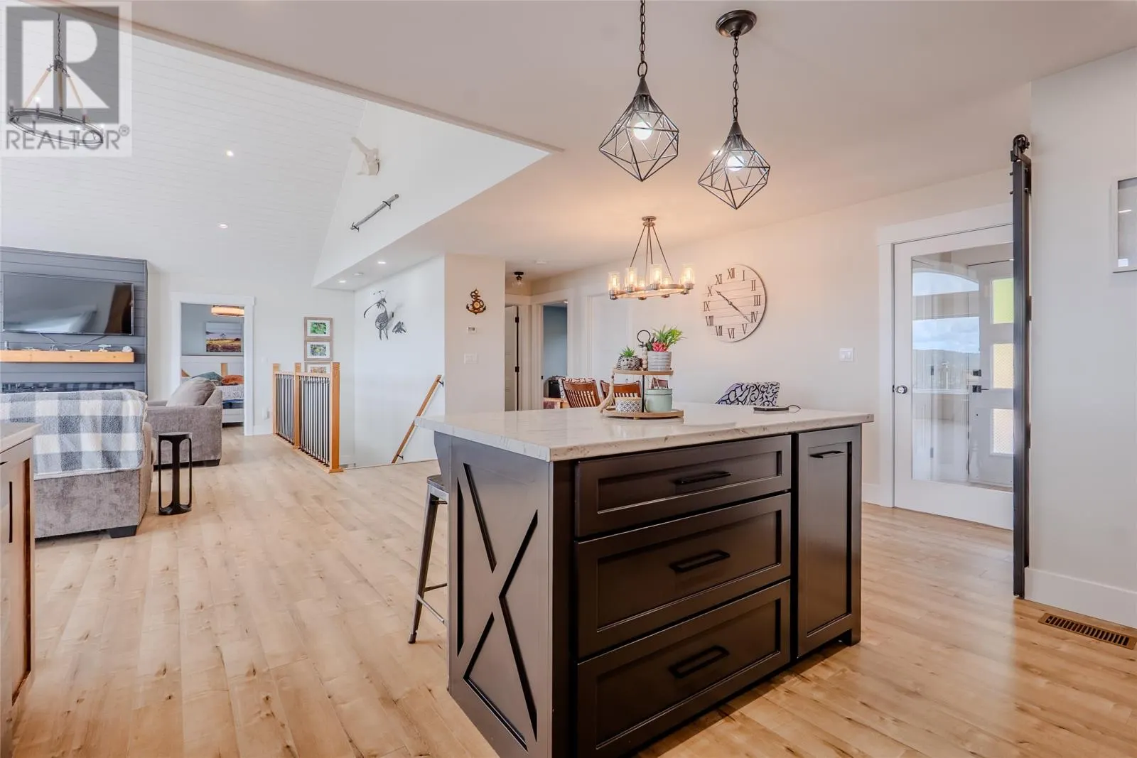 25 Bemister's Hill