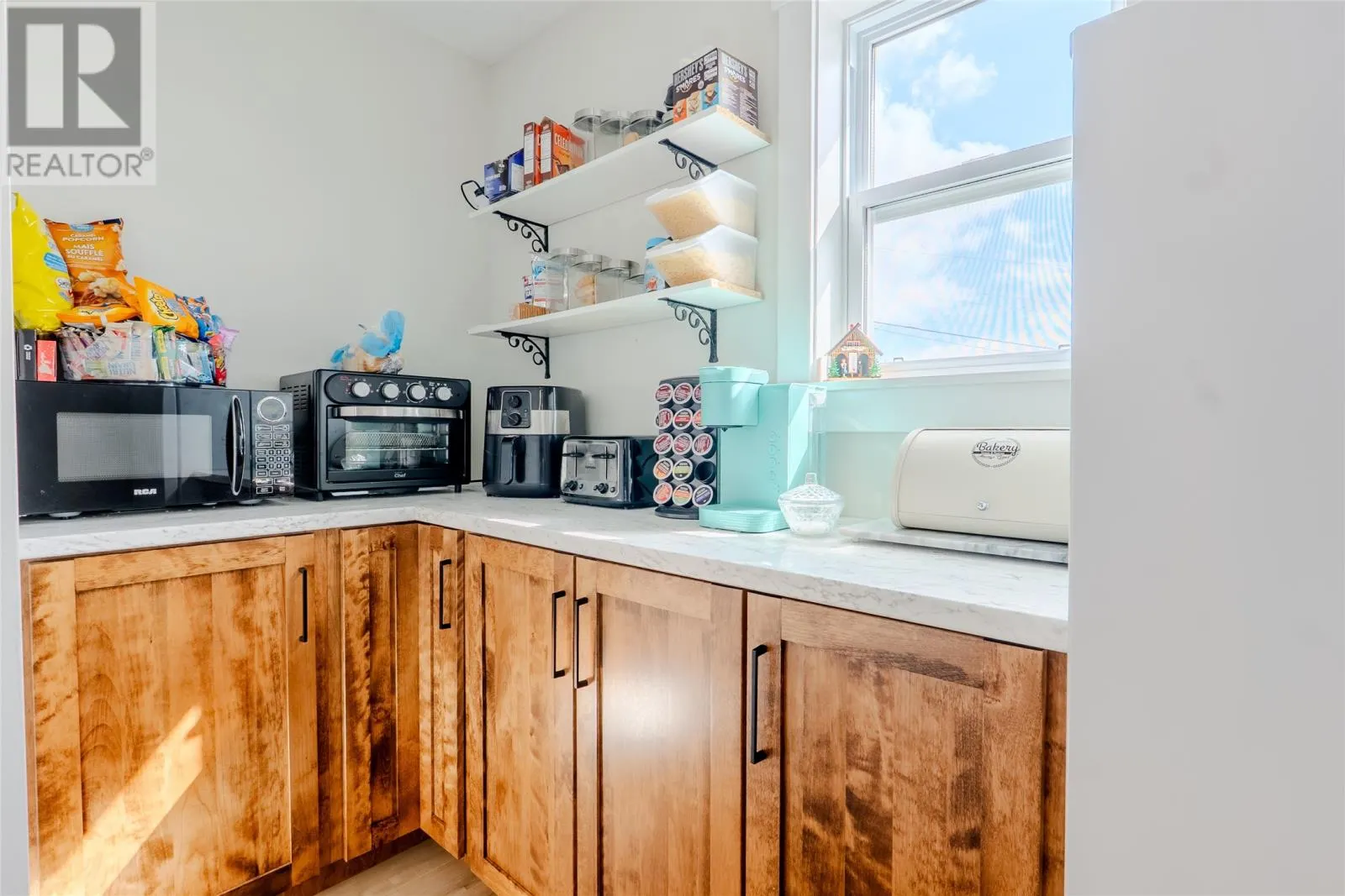 25 Bemister's Hill