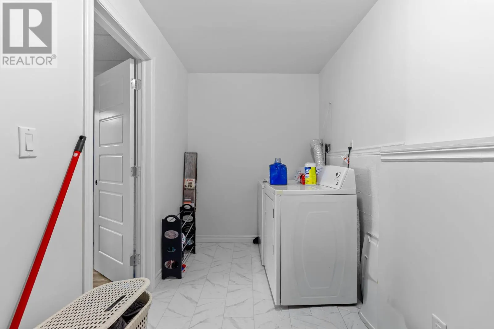 7 Aspenwood Place