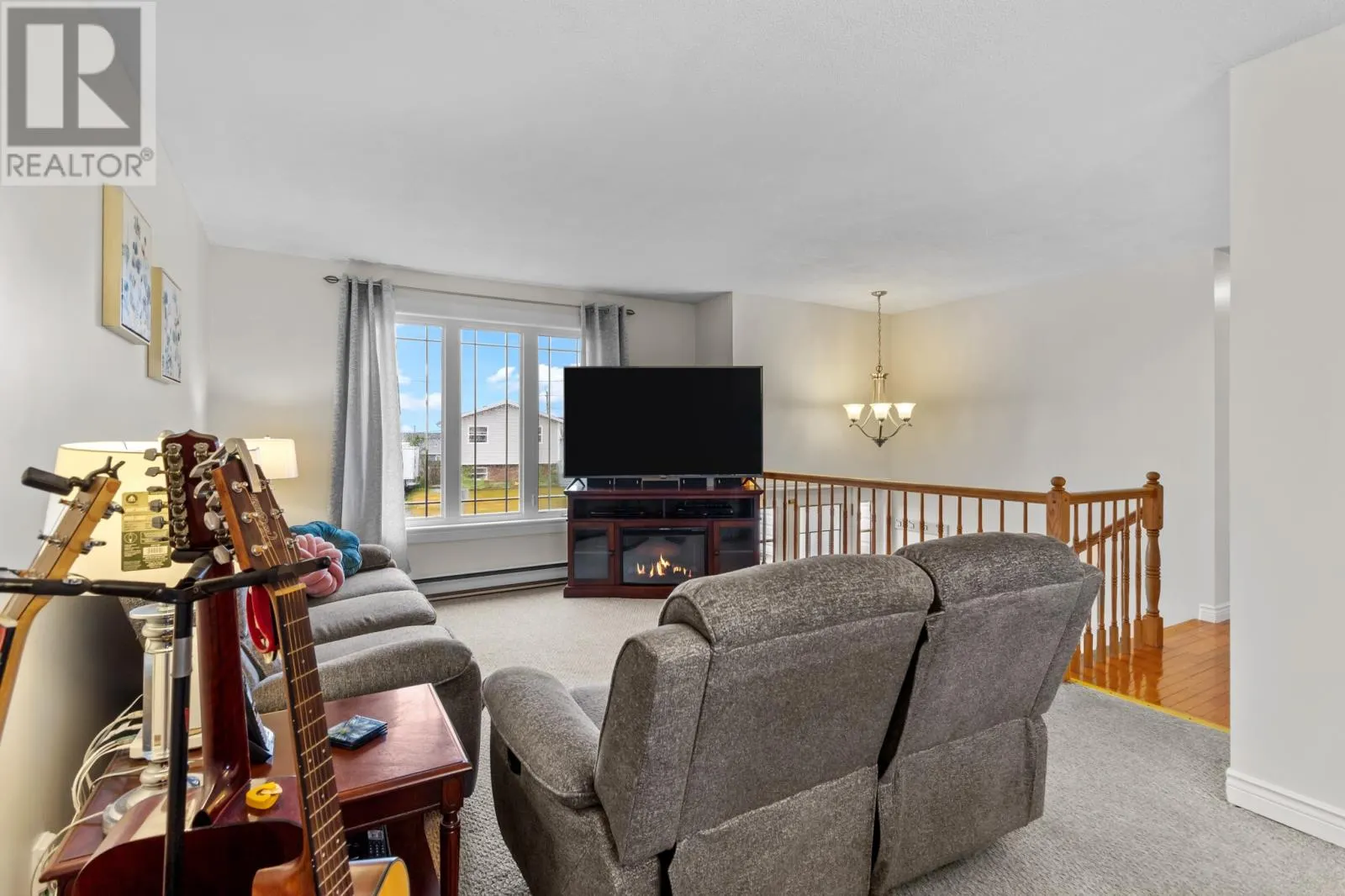 7 Aspenwood Place