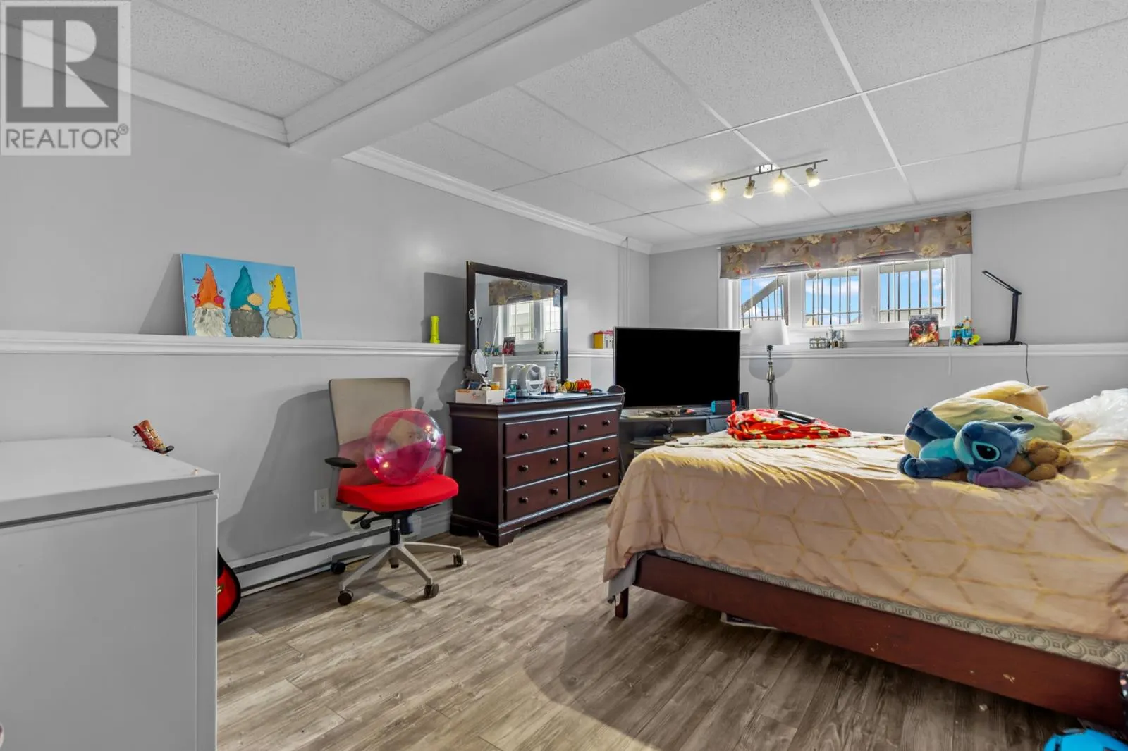 7 Aspenwood Place